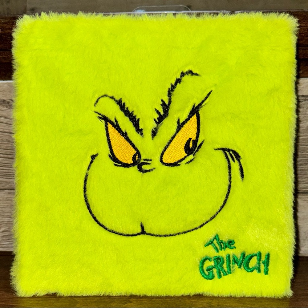 Cute 🥰 Dr Seuss: Grinch 16-Shade Eyeshadow Palatte Fuzzy Cover by Taste Beauty